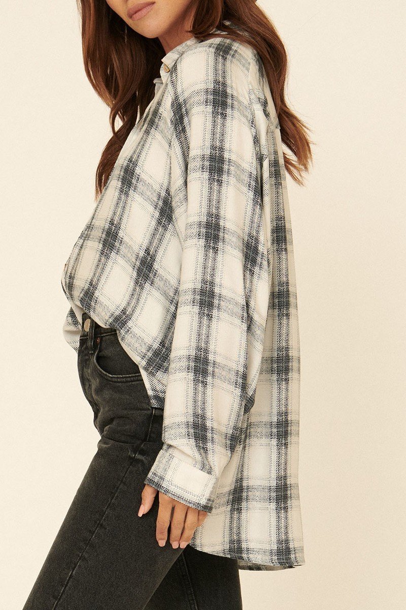 Women's Fitted Plaid Shirt​